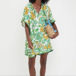 Tuckernuck Beach Lagoon Wildflower Cabana Terrycloth Cover Up Size XS/S
Hoodie